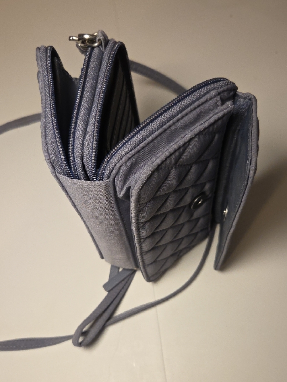 Vera Bradley Quilted Slate Gray Crossbody Wallet - Picture 4 of 6